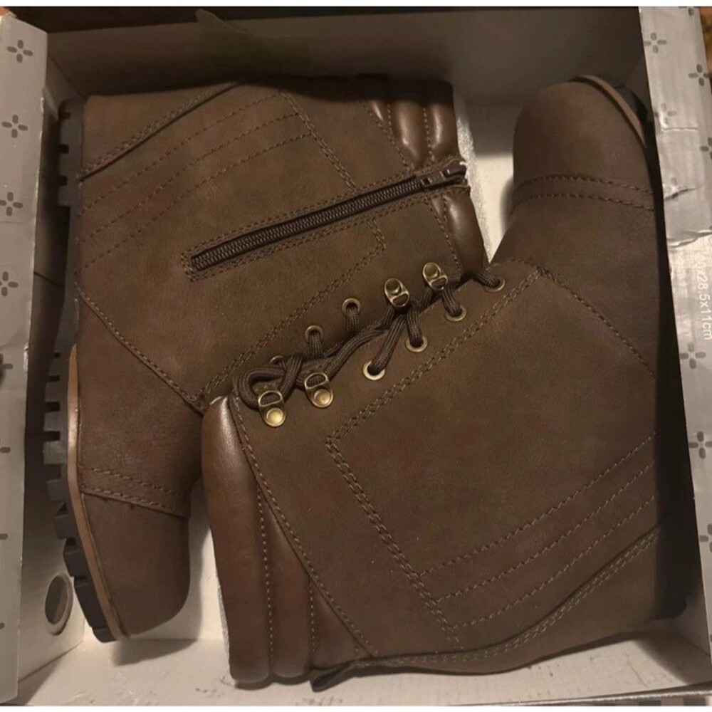 Sun + Stone Lizzie P Choco 10 M Boot New